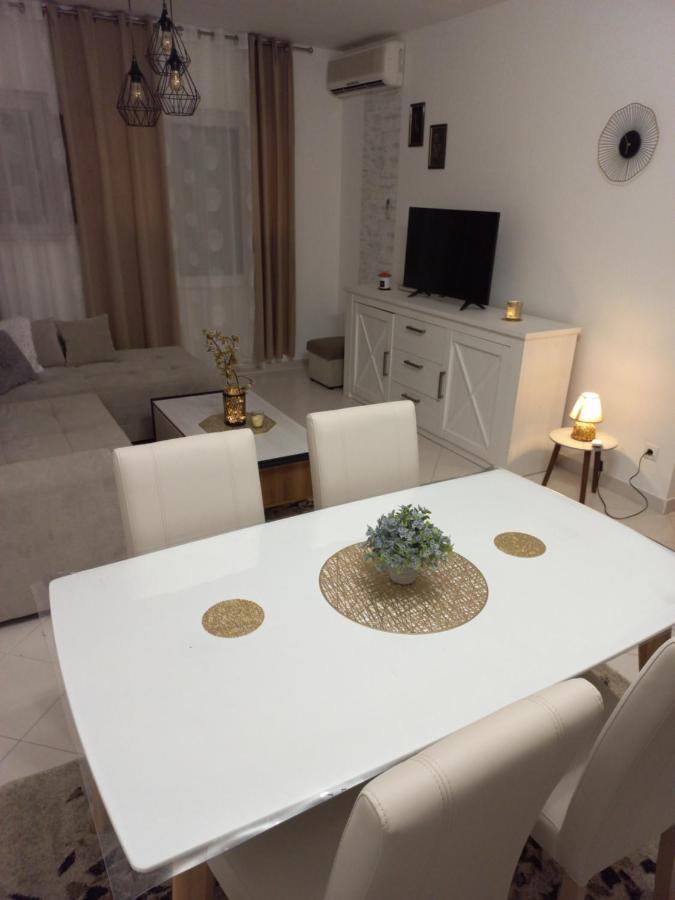 Apartman Pontis Okrug Gornji Trogir Ngoại thất bức ảnh